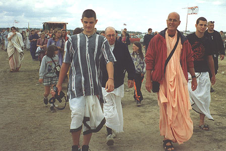 Indradyumna Swami on Harinama at Woodstock Festival