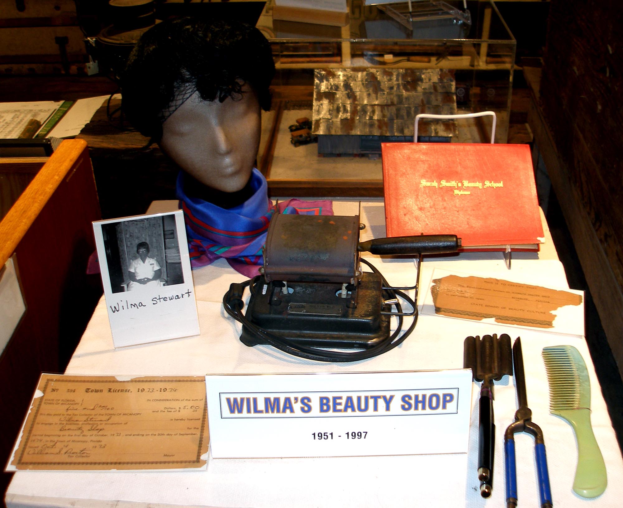 Wilma's Beauty Shop 01